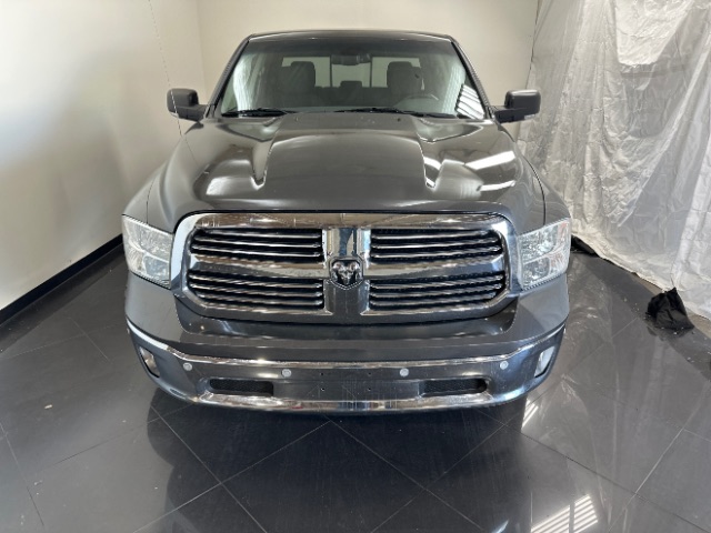 2016 RAM 1500 SLT Crew Cab SWB 4WD
