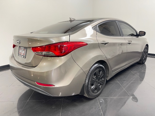 2016 Hyundai Elantra SE 6AT
