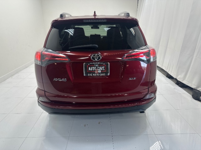 2018 Toyota RAV4 XLE FWD