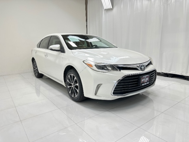 2018 Toyota Avalon XLE