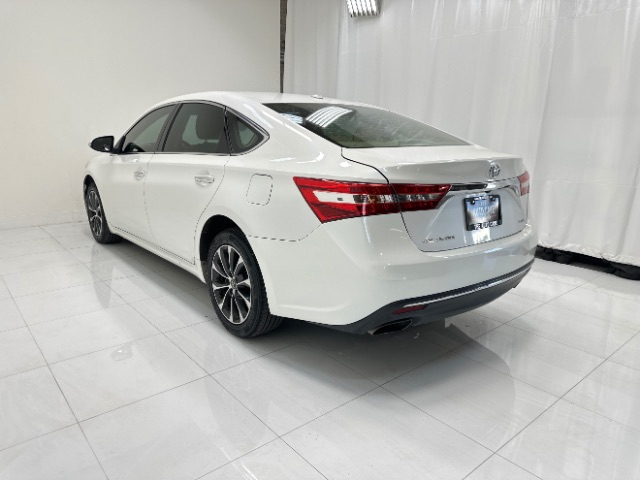 2018 Toyota Avalon XLE