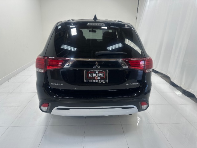 2019 Mitsubishi Outlander ES 2WD