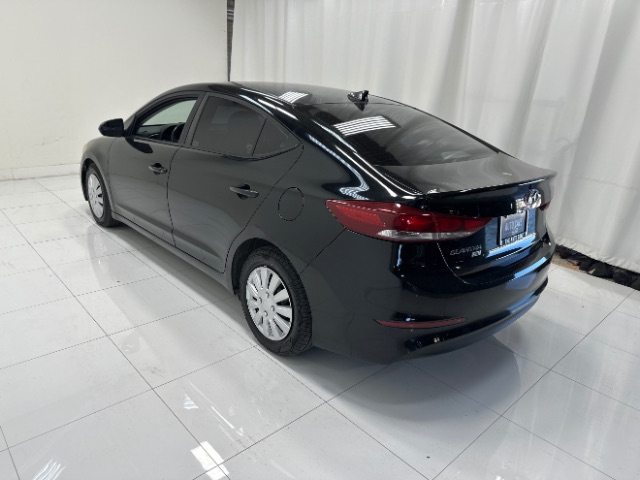 2017 Hyundai Elantra SE 6AT