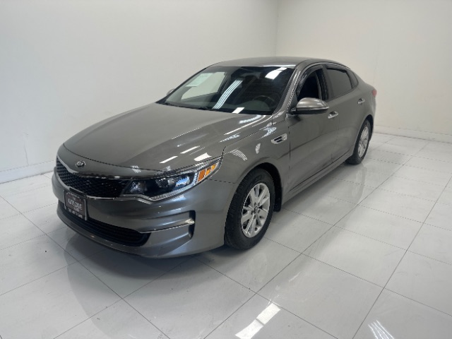 2016 Kia Optima LX's photo